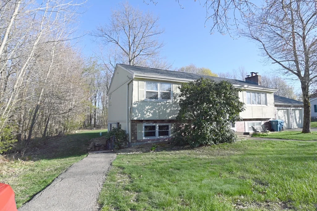 1 bed, 1 bath apartment for rent at 12 Sunnyside Ave Unit 1, Rutland — photo 16 of 16
