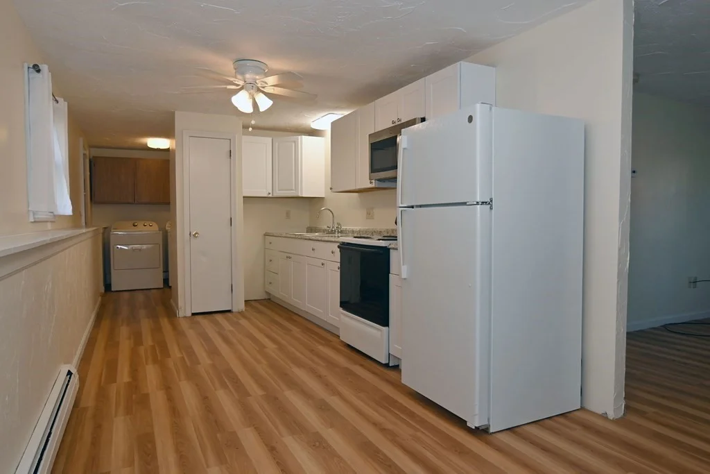 1 bed, 1 bath apartment for rent at 12 Sunnyside Ave Unit 1, Rutland — photo 8 of 16