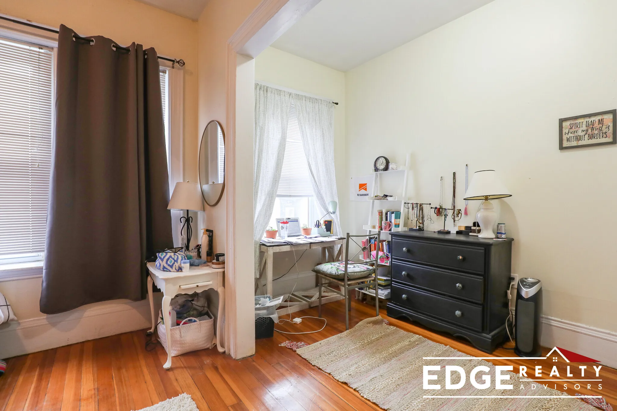 3 bed, 1.5 bath apartment for rent at 12 Sutherland Rd Unit 1, Brighton — photo 5 of 8