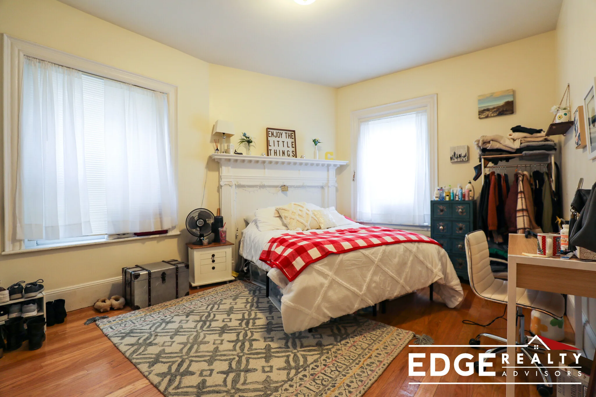 3 bed, 1.5 bath apartment for rent at 12 Sutherland Rd Unit 1, Brighton — photo 8 of 8