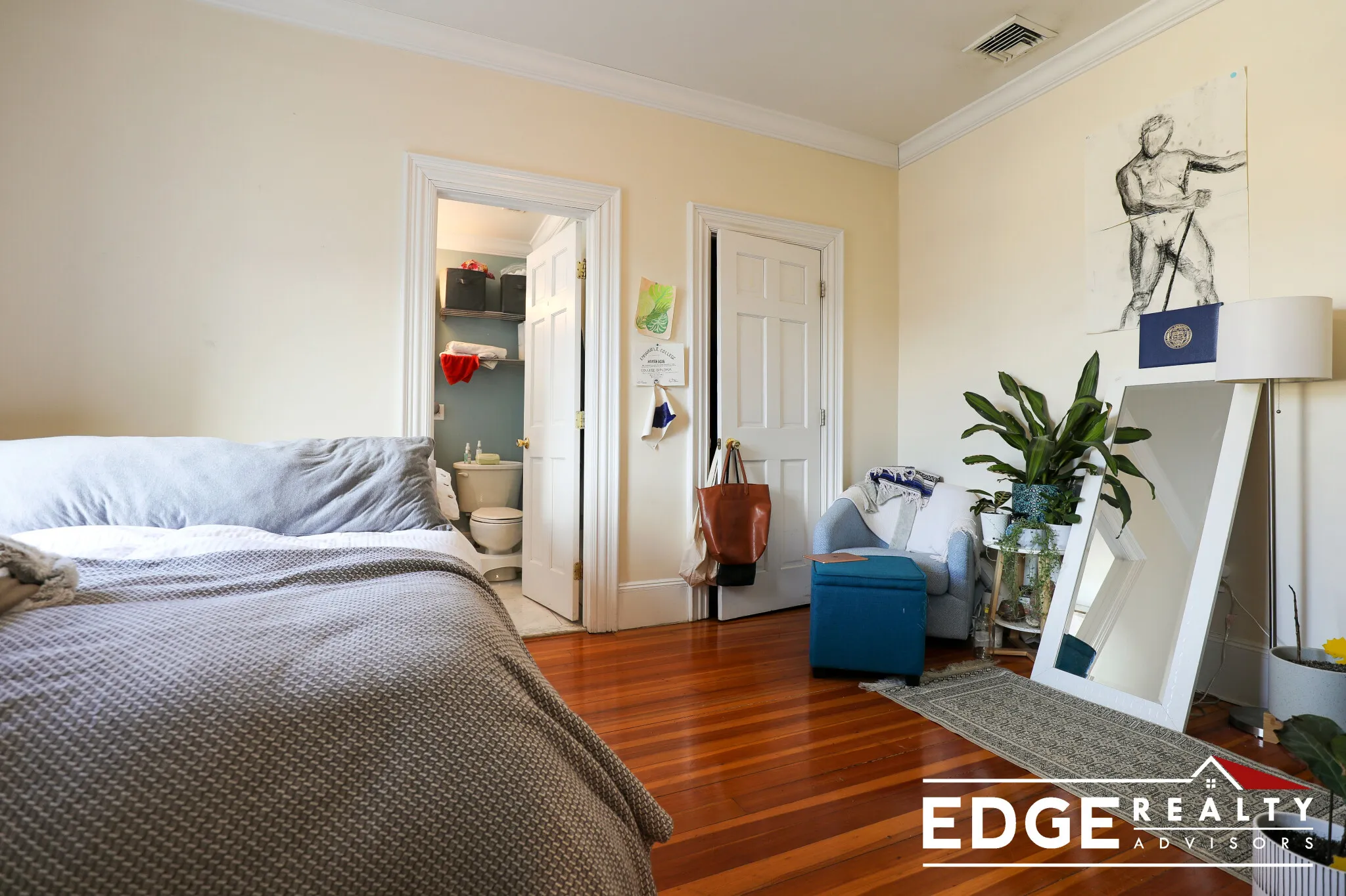 4 bed, 2 bath apartment for rent at 12 Sutherland Rd Unit 3, Brighton — photo 11 of 13