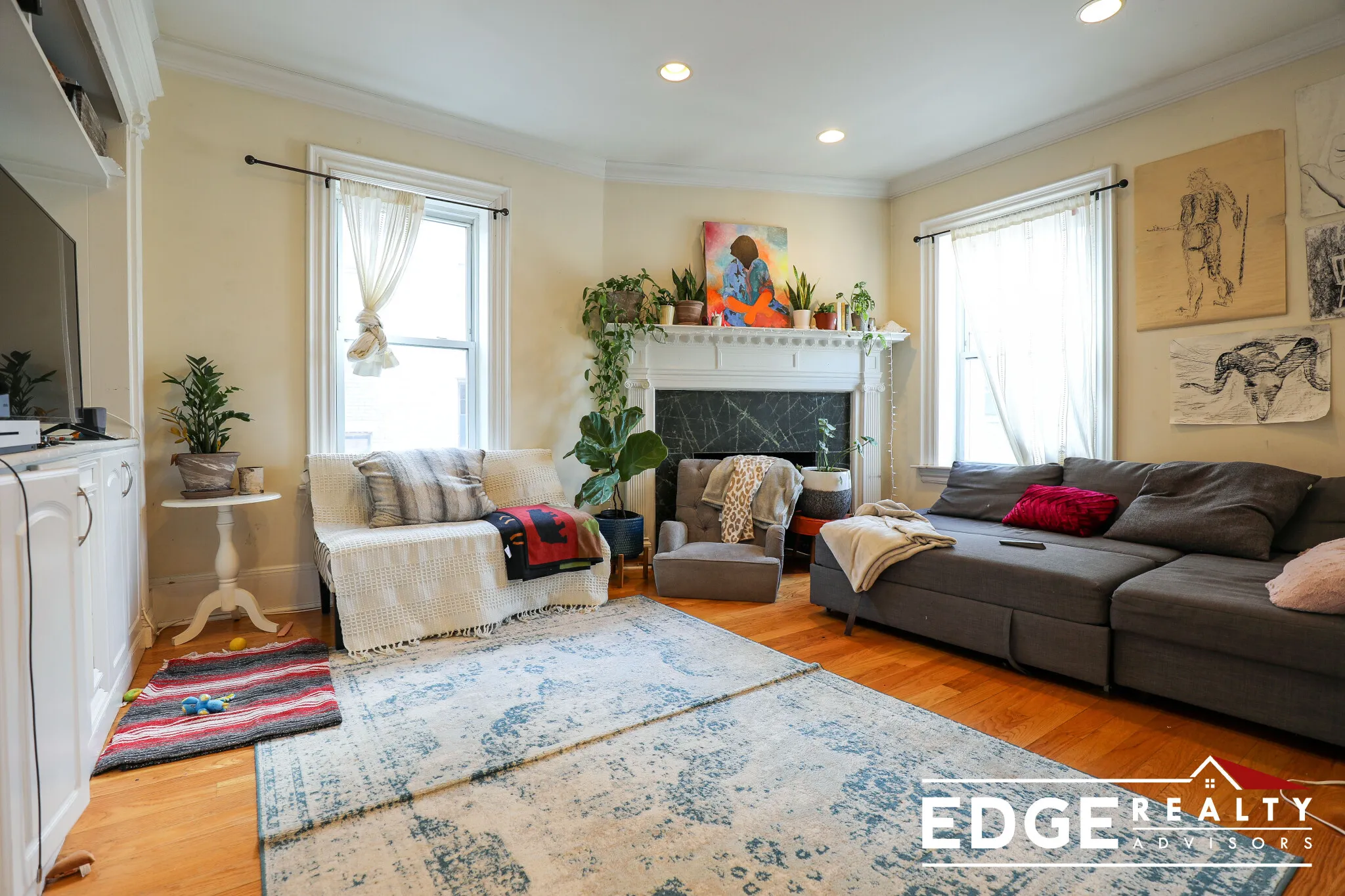 4 bed, 2 bath apartment for rent at 12 Sutherland Rd Unit 3, Brighton — photo 1 of 13