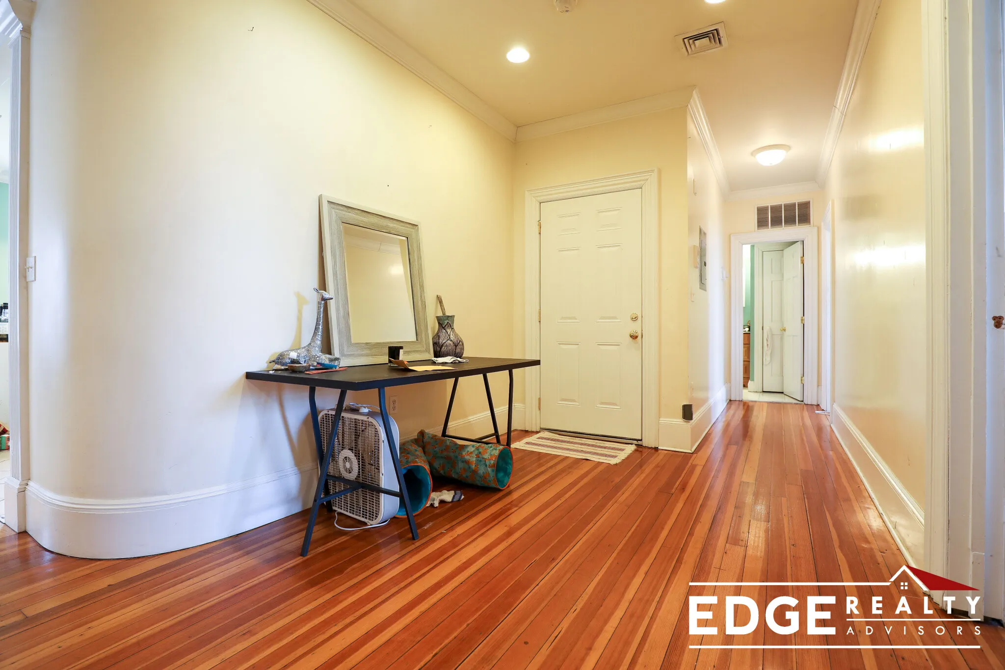 4 bed, 2 bath apartment for rent at 12 Sutherland Rd Unit 3, Brighton — photo 6 of 13