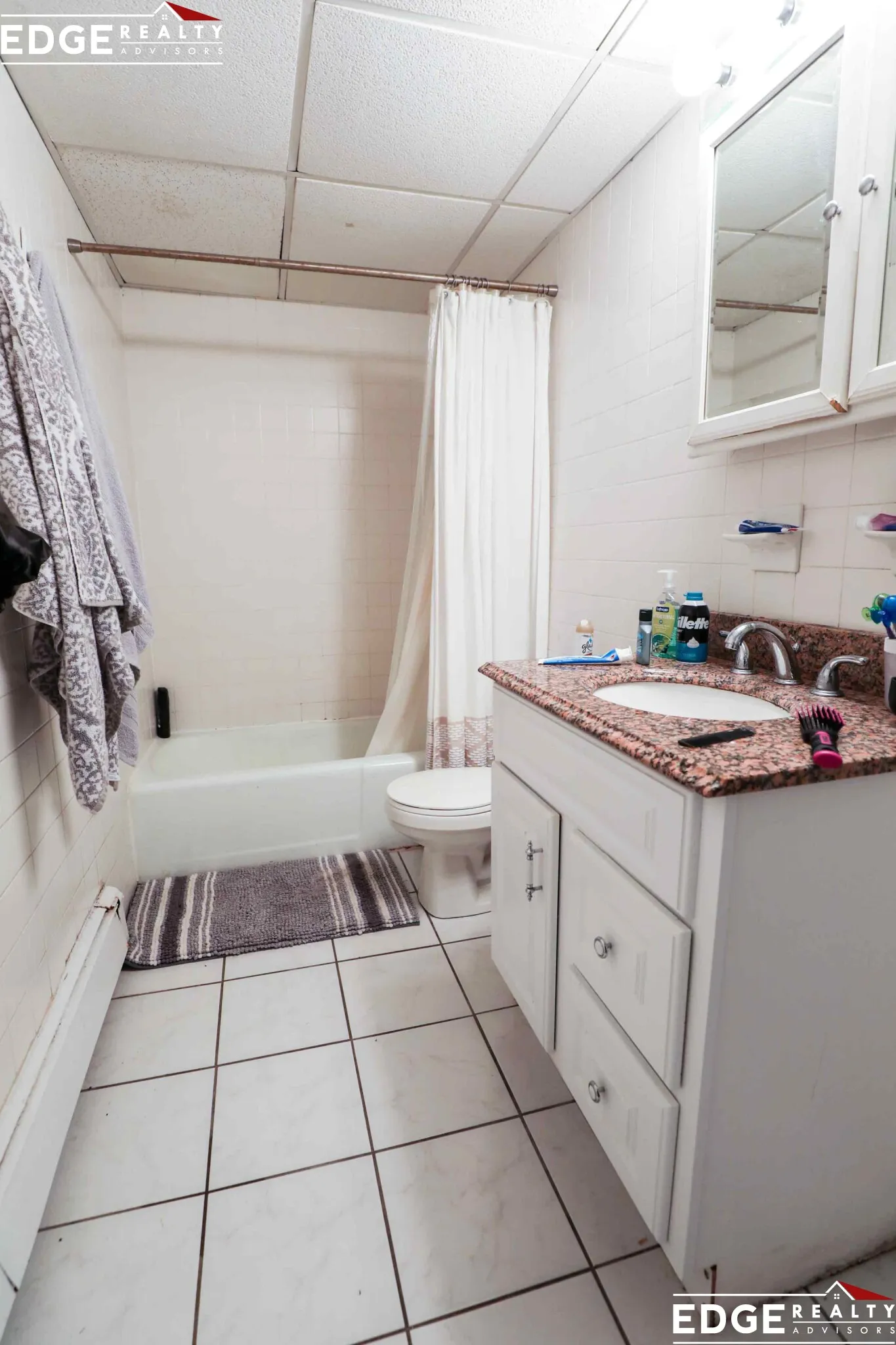 3 bed, 1 bath apartment for rent at 12 Sutherland Rd Unit A, Brighton — photo 6 of 6