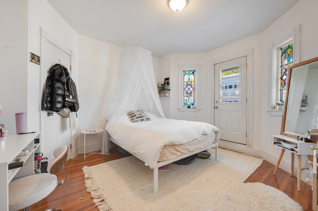 4 bed, 2 bath apartment for rent at 12 Taft St Unit 2, Dorchester — photo 9 of 17