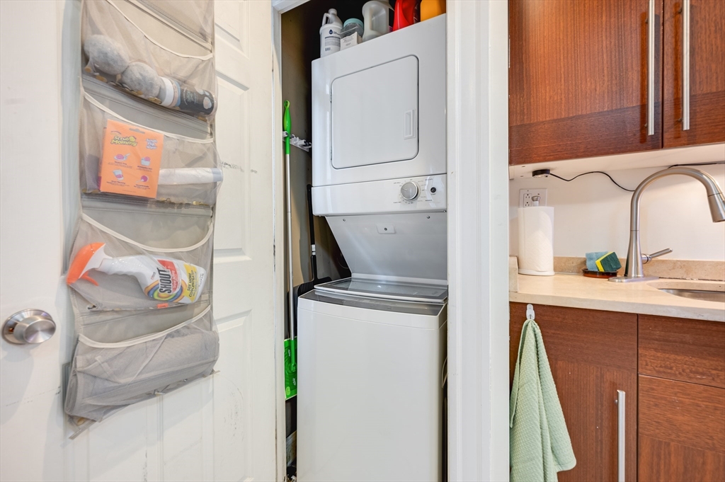 4 bed, 2 bath apartment for rent at 12 Taft St Unit 2, Dorchester — photo 12 of 17