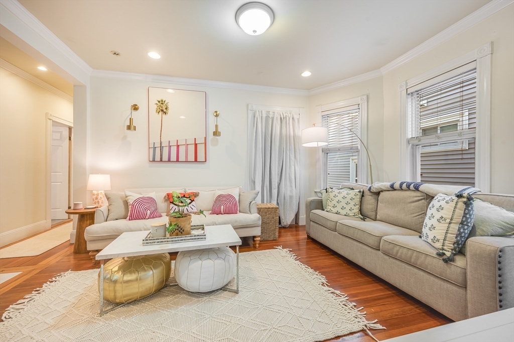 4 bed, 2 bath apartment for rent at 12 Taft St Unit 2, Dorchester — photo 3 of 17