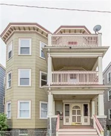 4 bed, 2 bath apartment for rent at 12 Taft St Unit 3, Dorchester — photo 10 of 10