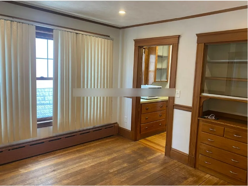 4 bed, 1.5 bath apartment for rent at 12 Upland Rd Unit 1, West Somerville — photo 6 of 8