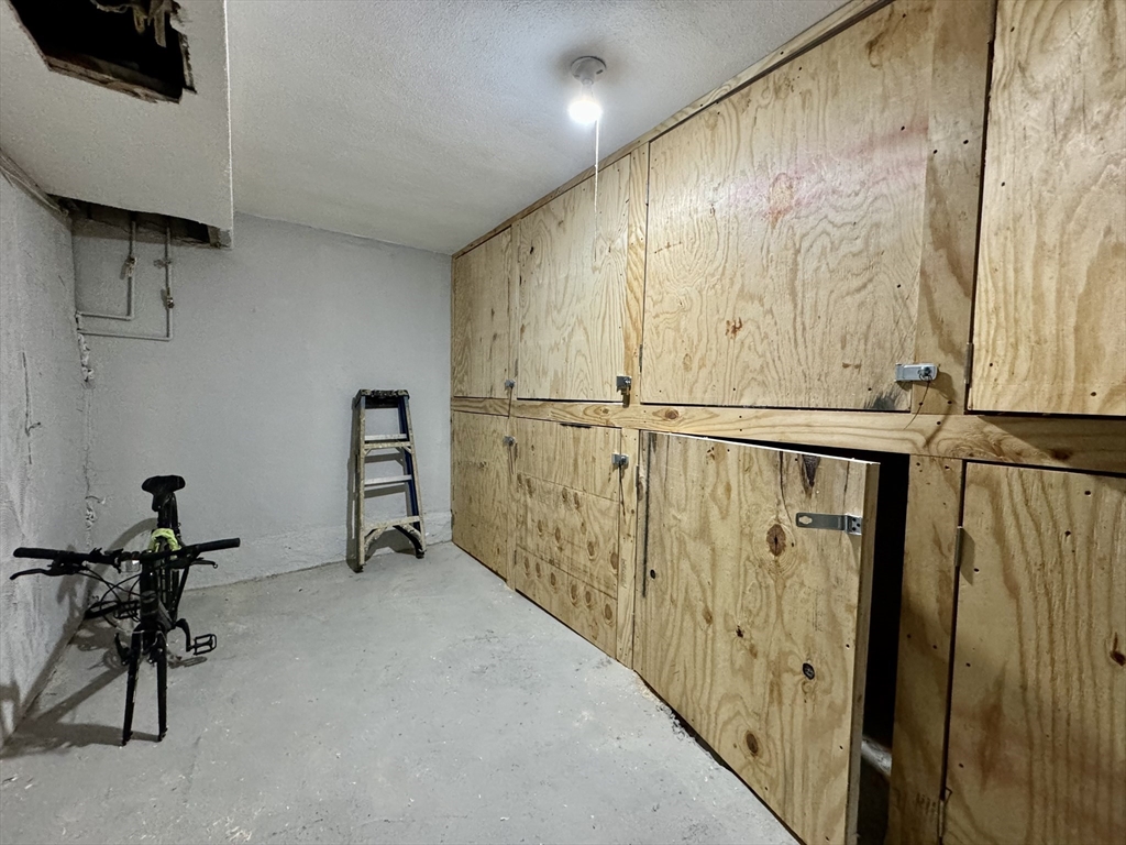 1 bed, 1 bath apartment for rent at 12 Vinal St Unit 2, Brighton — photo 15 of 17