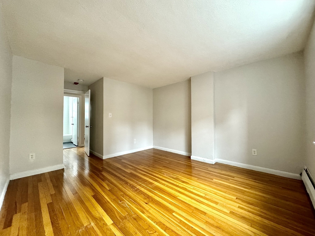 1 bed, 1 bath apartment for rent at 12 Vinal St Unit 2, Brighton — photo 11 of 17