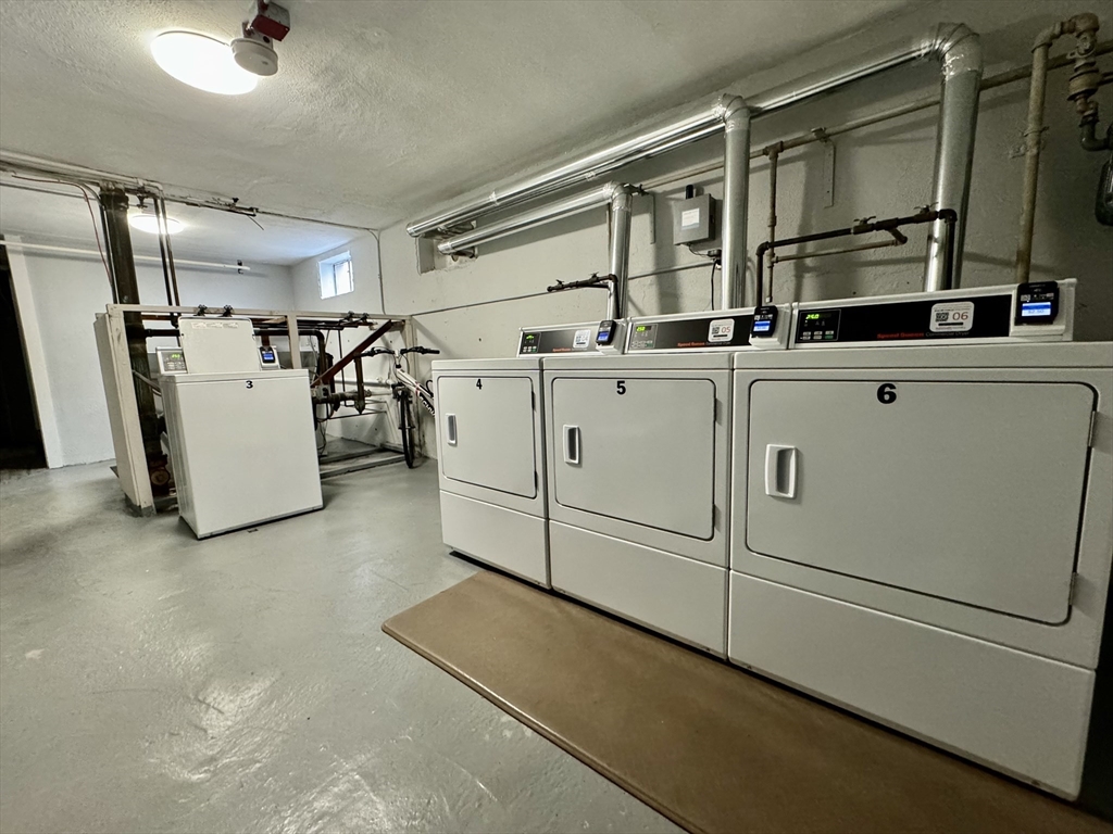1 bed, 1 bath apartment for rent at 12 Vinal St Unit 2, Brighton — photo 13 of 17