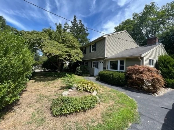 4 bed, 2 bath apartment for rent at 12 Walsh Rd, Bedford — photo 19 of 24