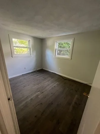 4 bed, 2 bath apartment for rent at 12 Walsh Rd, Bedford — photo 7 of 24