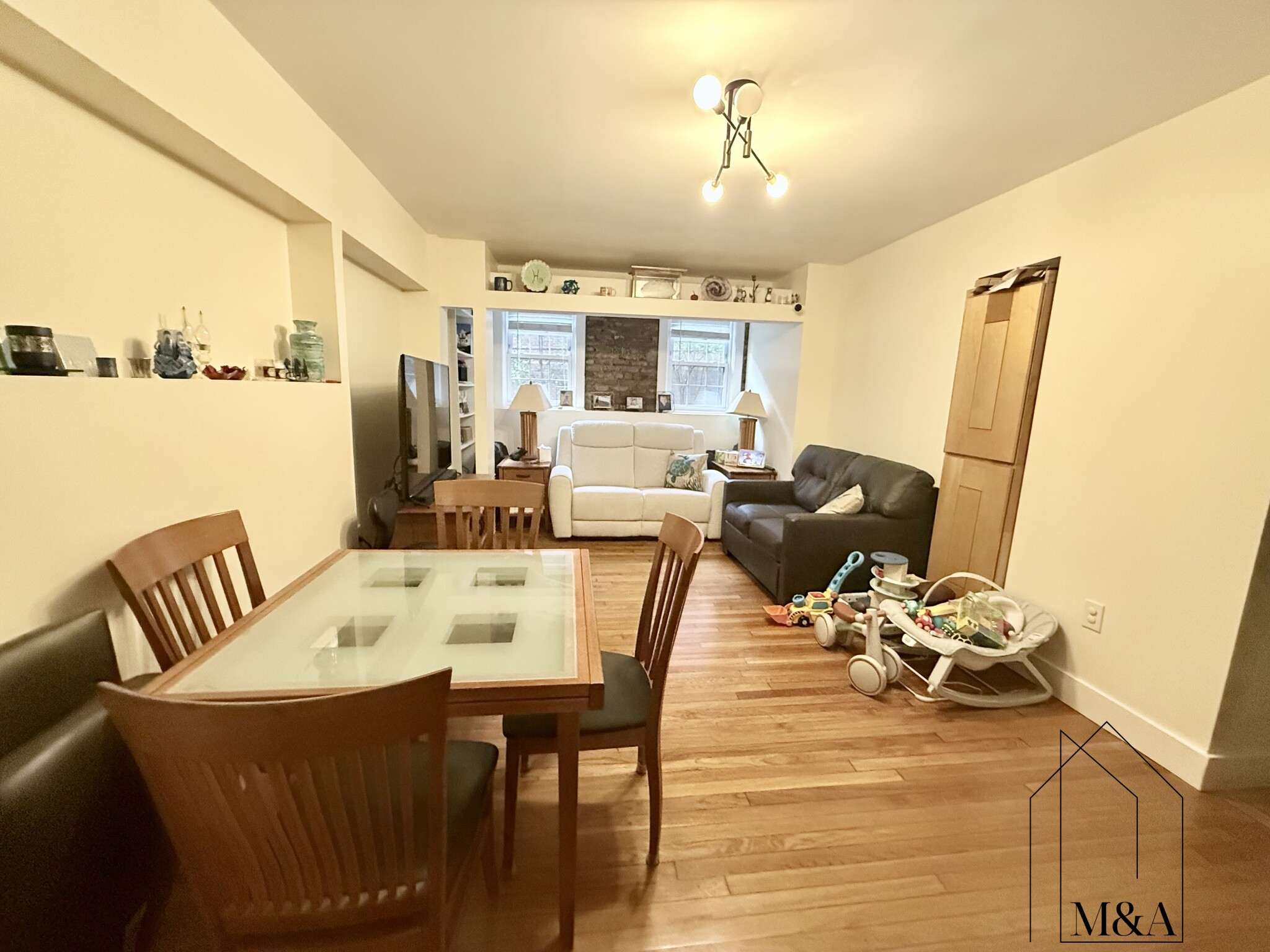 2 bed, 1 bath apartment for rent at 12 Ware St Unit B, Mid-Cambridge — photo 2 of 19