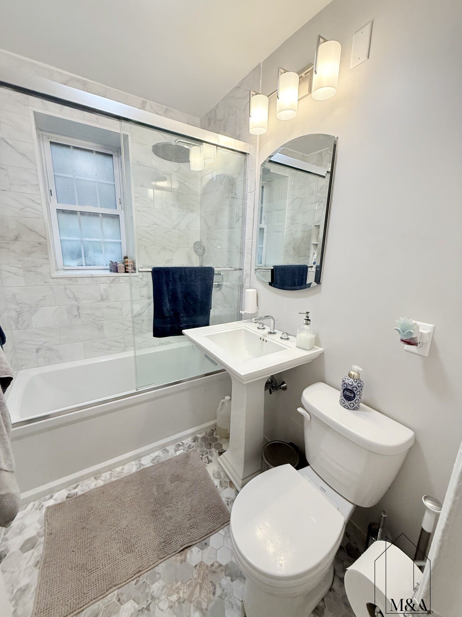 2 bed, 1 bath apartment for rent at 12 Ware St Unit B, Mid-Cambridge — photo 6 of 19