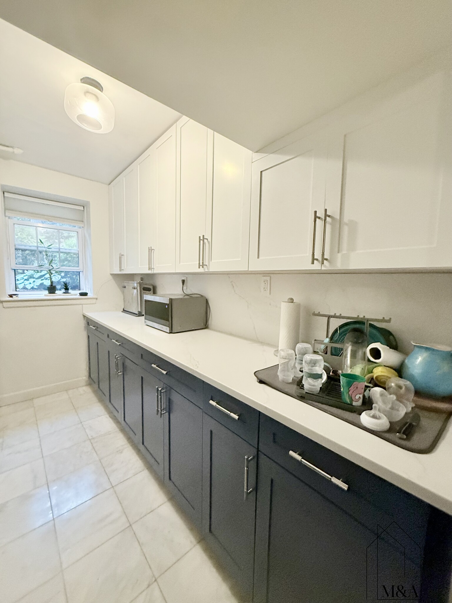 2 bed, 1 bath apartment for rent at 12 Ware St Unit B, Mid-Cambridge — photo 4 of 19