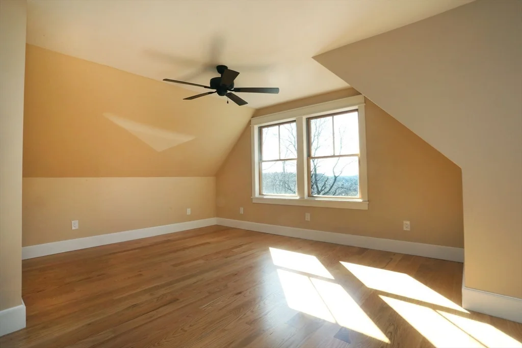 2 bed, 1 bath apartment for rent at 12 Warren Ave Unit B, Amesbury — photo 12 of 18