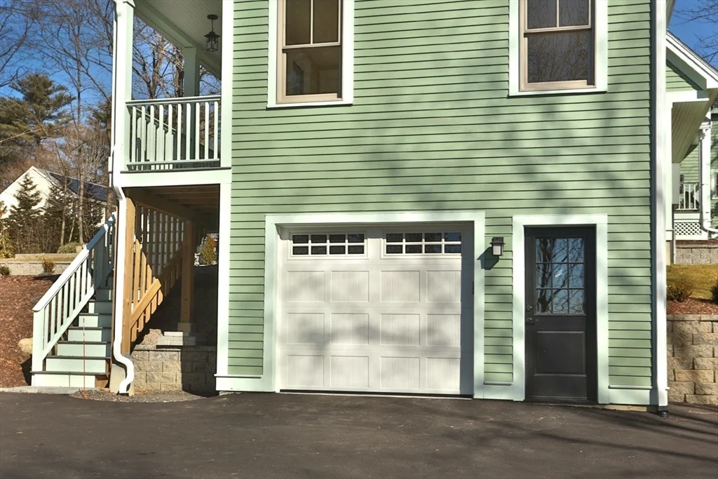 2 bed, 1 bath apartment for rent at 12 Warren Ave Unit B, Amesbury — photo 17 of 18