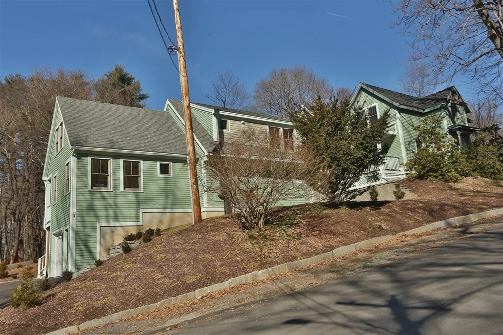2 bed, 1 bath apartment for rent at 12 Warren Ave Unit B, Amesbury — photo 18 of 18