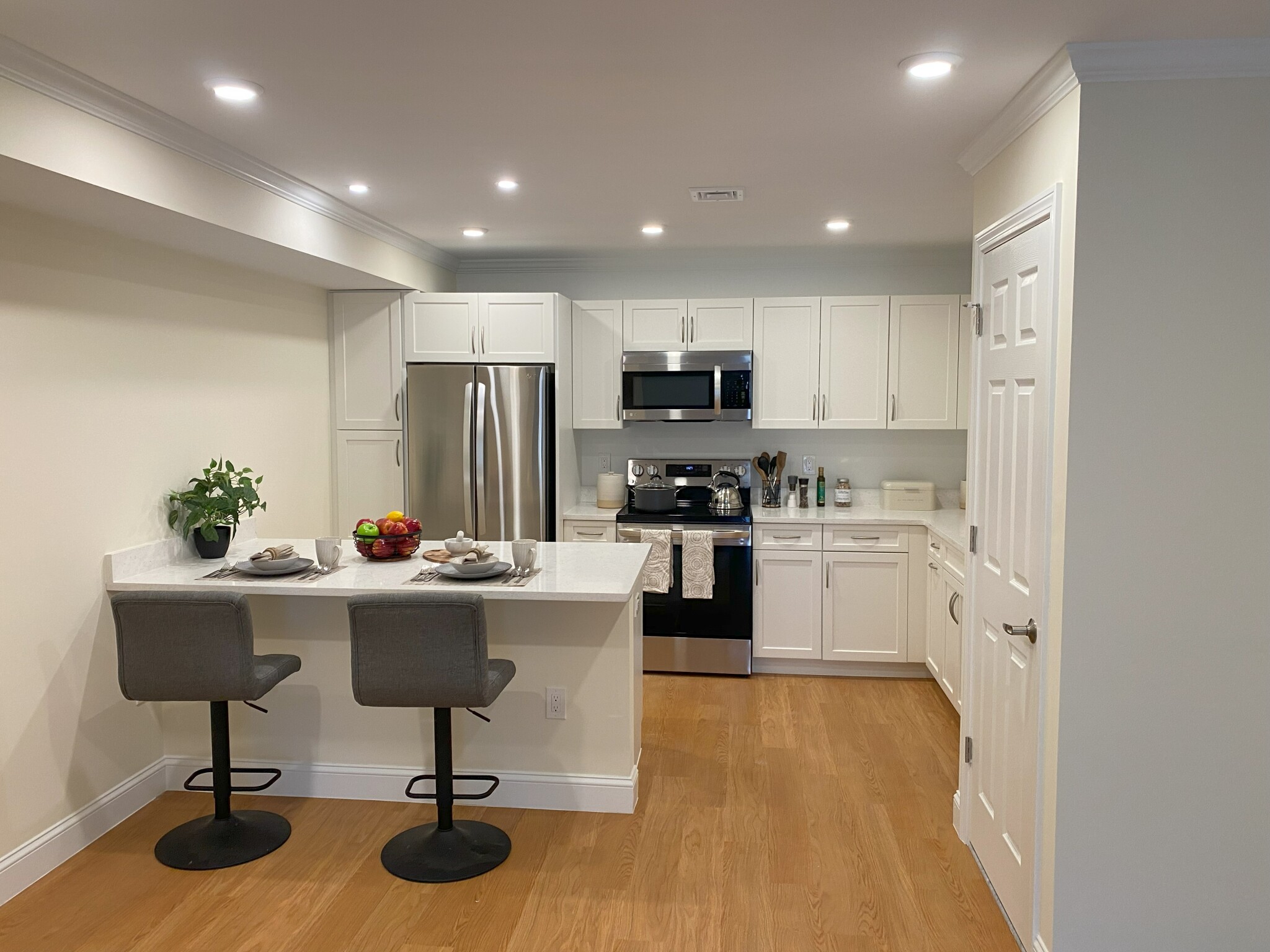 2 bed, 2 bath apartment for rent at 12 Waterfall Dr Unit L, Canton — photo 1 of 20