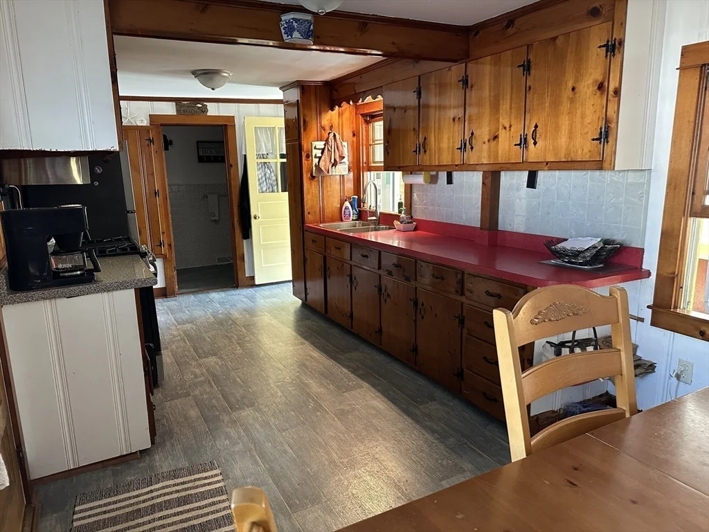 2 bed, 1 bath apartment for rent at 12 Waterman St Unit Winter, Braintree Highlands — photo 7 of 19