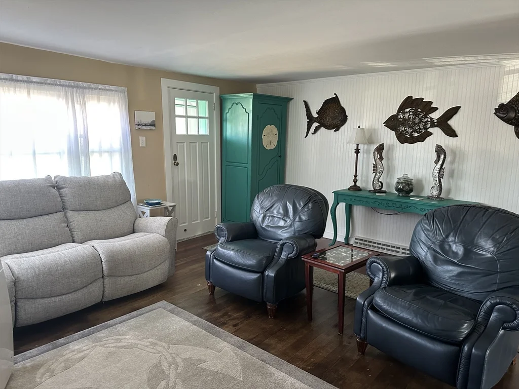 2 bed, 1 bath apartment for rent at 12 Waterman St Unit Winter, Braintree Highlands — photo 2 of 19