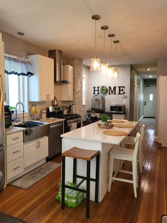 3 bed, 1 bath apartment for rent at 12 Watts St Unit 1, Chelsea — photo 14 of 23