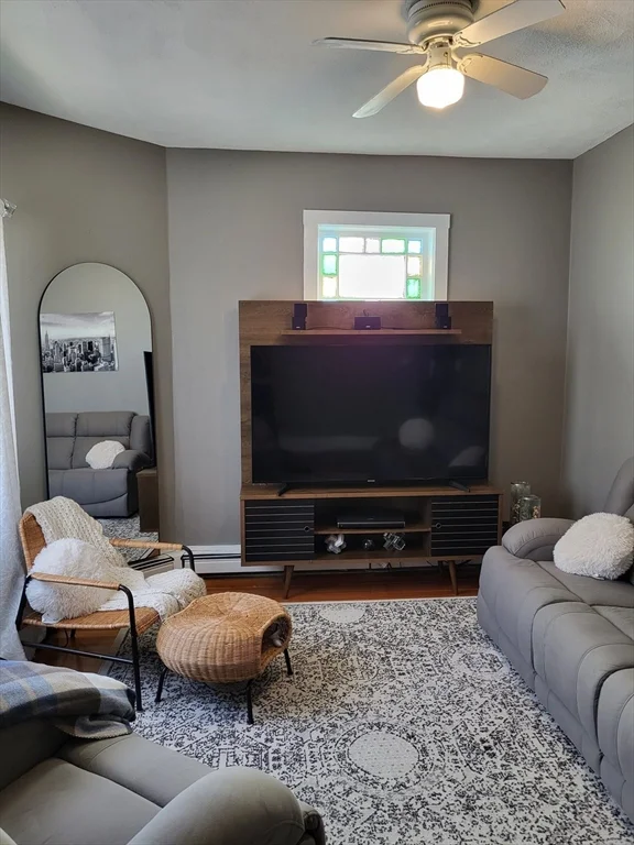 3 bed, 1 bath apartment for rent at 12 Watts St Unit 1, Chelsea — photo 4 of 23