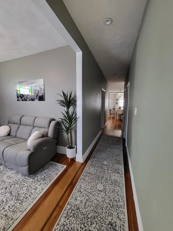3 bed, 1 bath apartment for rent at 12 Watts St Unit 1, Chelsea — photo 5 of 23