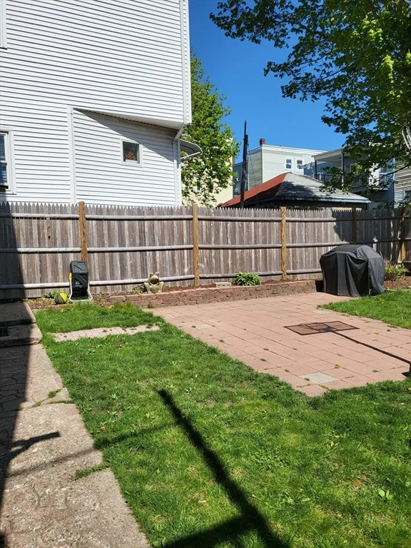 3 bed, 1 bath apartment for rent at 12 Watts St Unit 1, Chelsea — photo 21 of 23