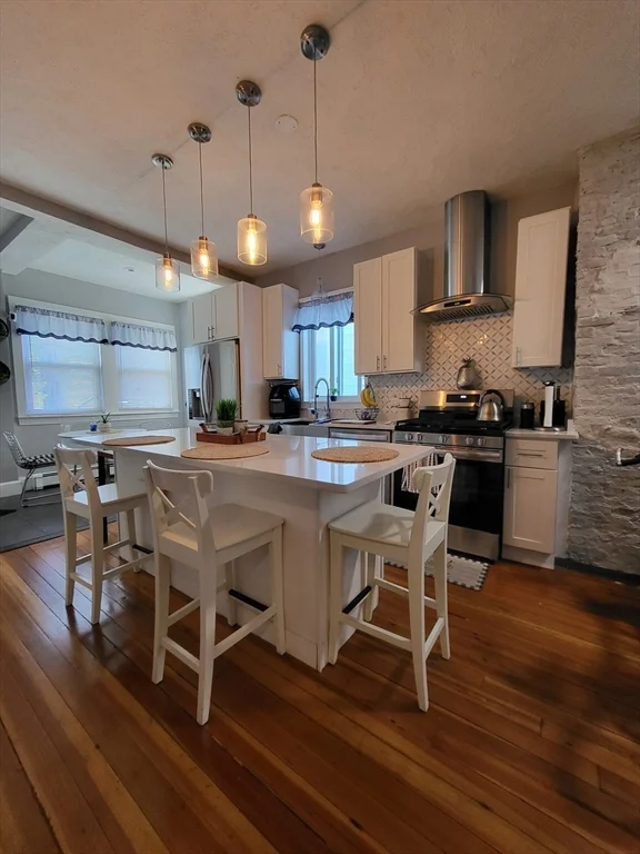 3 bed, 1 bath apartment for rent at 12 Watts St Unit 1, Chelsea — photo 8 of 23