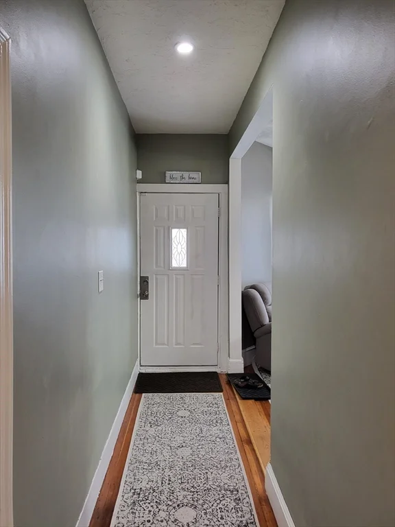 3 bed, 1 bath apartment for rent at 12 Watts St Unit 1, Chelsea — photo 6 of 23