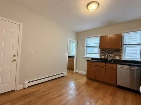 4 bed, 1 bath apartment for rent at 12 Weld Hill Unit 1, Jamaica Plain — photo 17 of 25