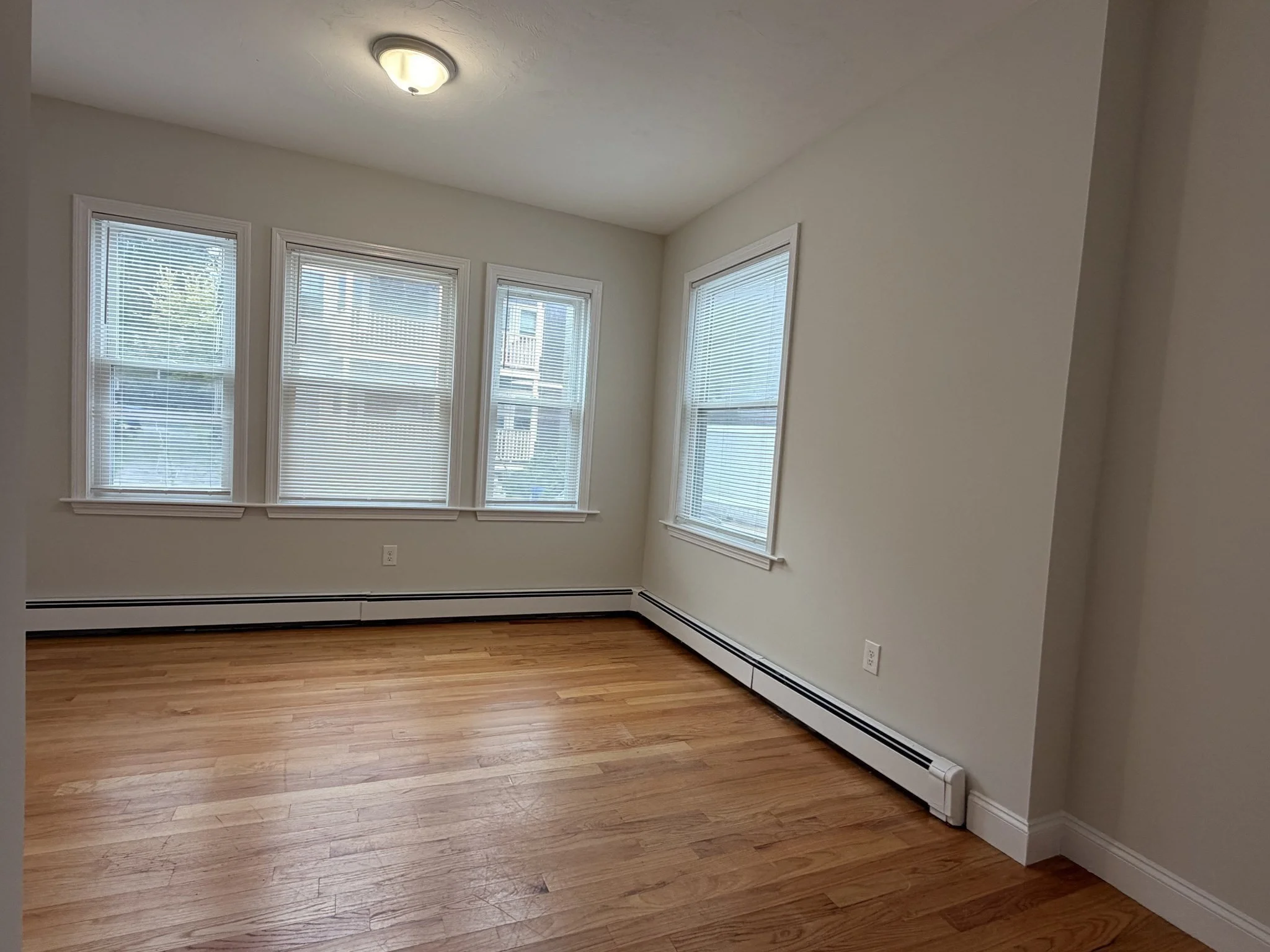 4 bed, 1 bath apartment for rent at 12 Weld Hill Unit 1, Jamaica Plain — photo 8 of 25