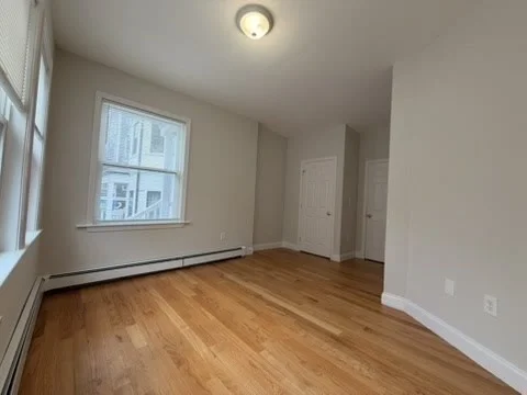 4 bed, 1 bath apartment for rent at 12 Weld Hill Unit 1, Jamaica Plain — photo 9 of 25