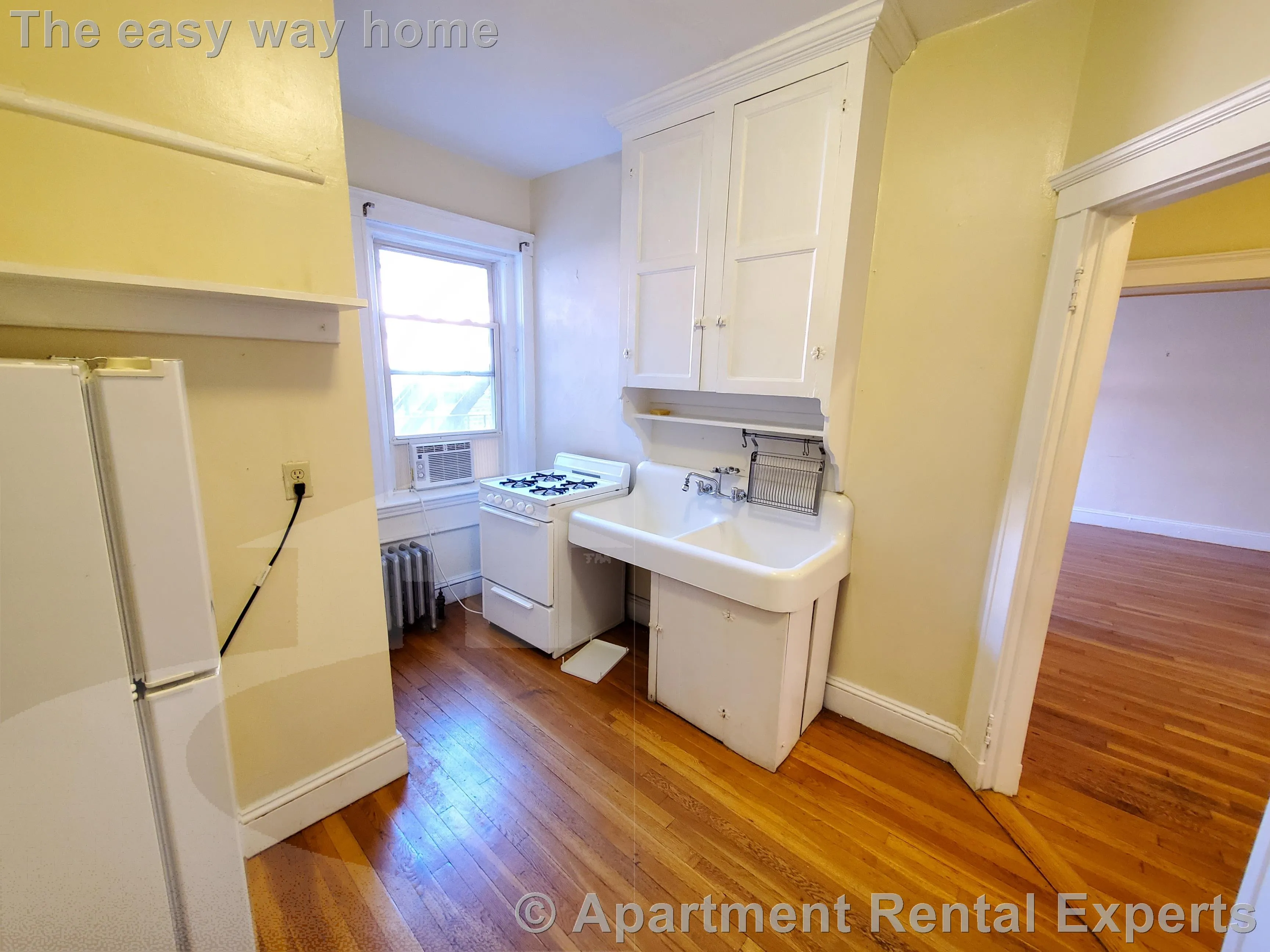 Studio bed, 1 bath apartment for rent at 12 Wendell St Unit 14, Harvard Square — photo 6 of 7