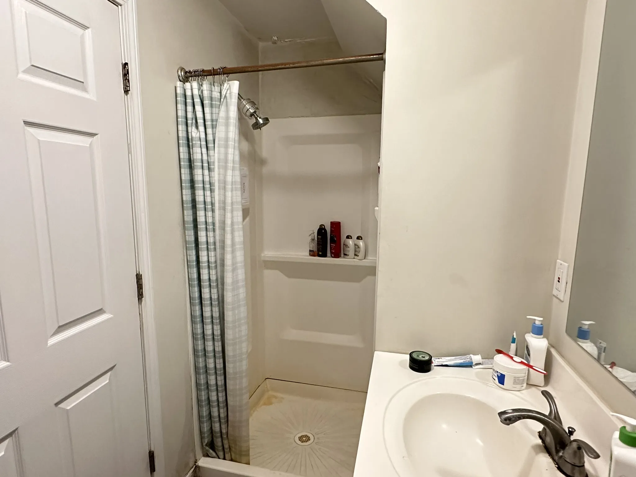 5 bed, 2 bath apartment for rent at 12 Wensley St Unit 1, Mission Hill — photo 40 of 52