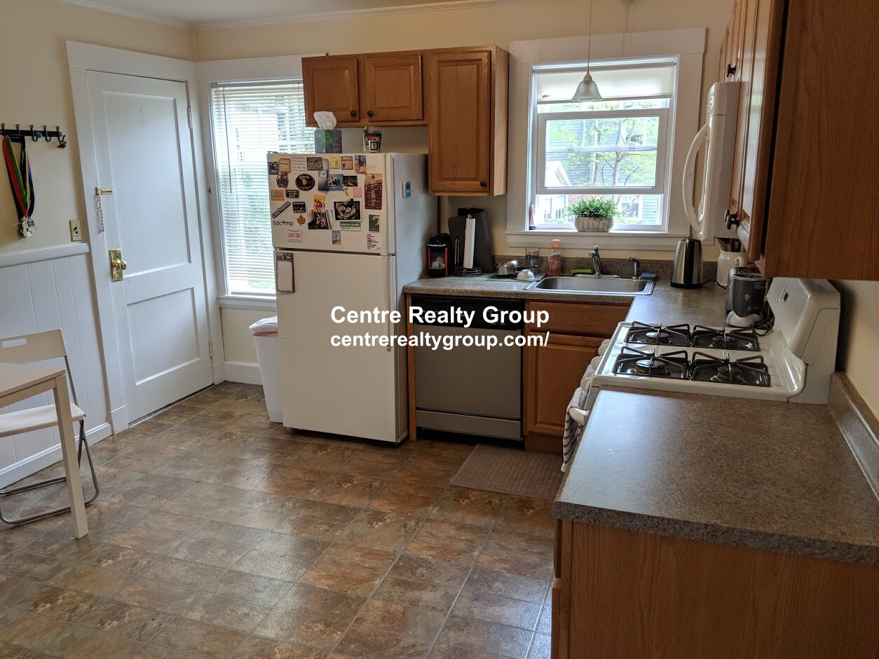 2 bed, 2 bath apartment for rent at 12 Westbourne Rd Unit 1, Newton Centre — photo 19 of 26