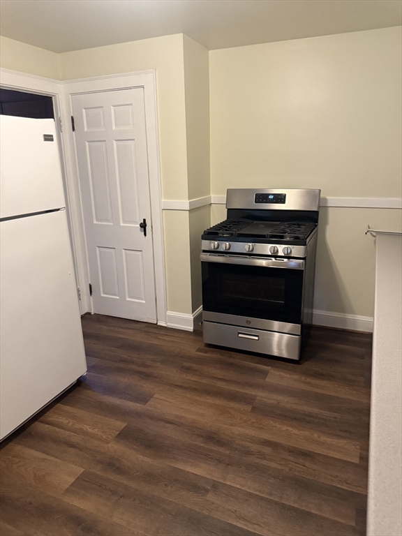 2 bed, 1 bath apartment for rent at 12 Weston Ct Unit 1, Braintree — photo 4 of 9