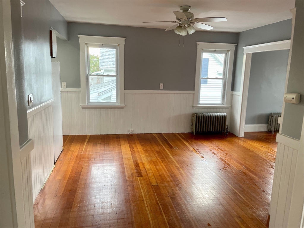 2 bed, 1 bath apartment for rent at 12 Wheatland Unit 2, Salem — photo 4 of 14
