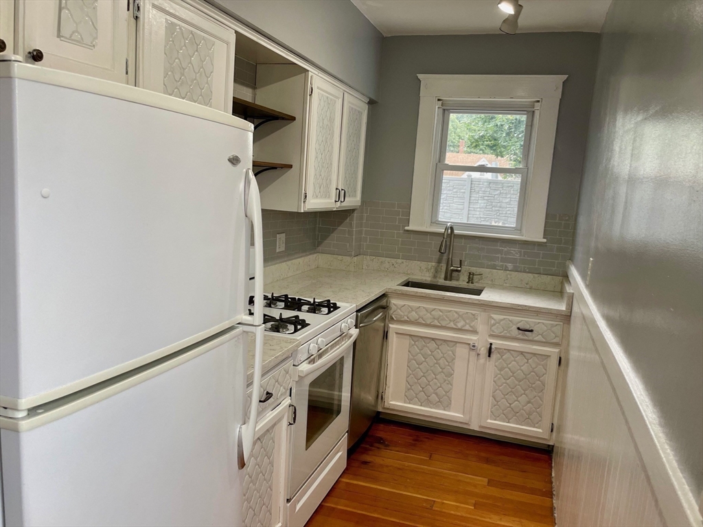 2 bed, 1 bath apartment for rent at 12 Wheatland Unit 2, Salem — photo 6 of 14