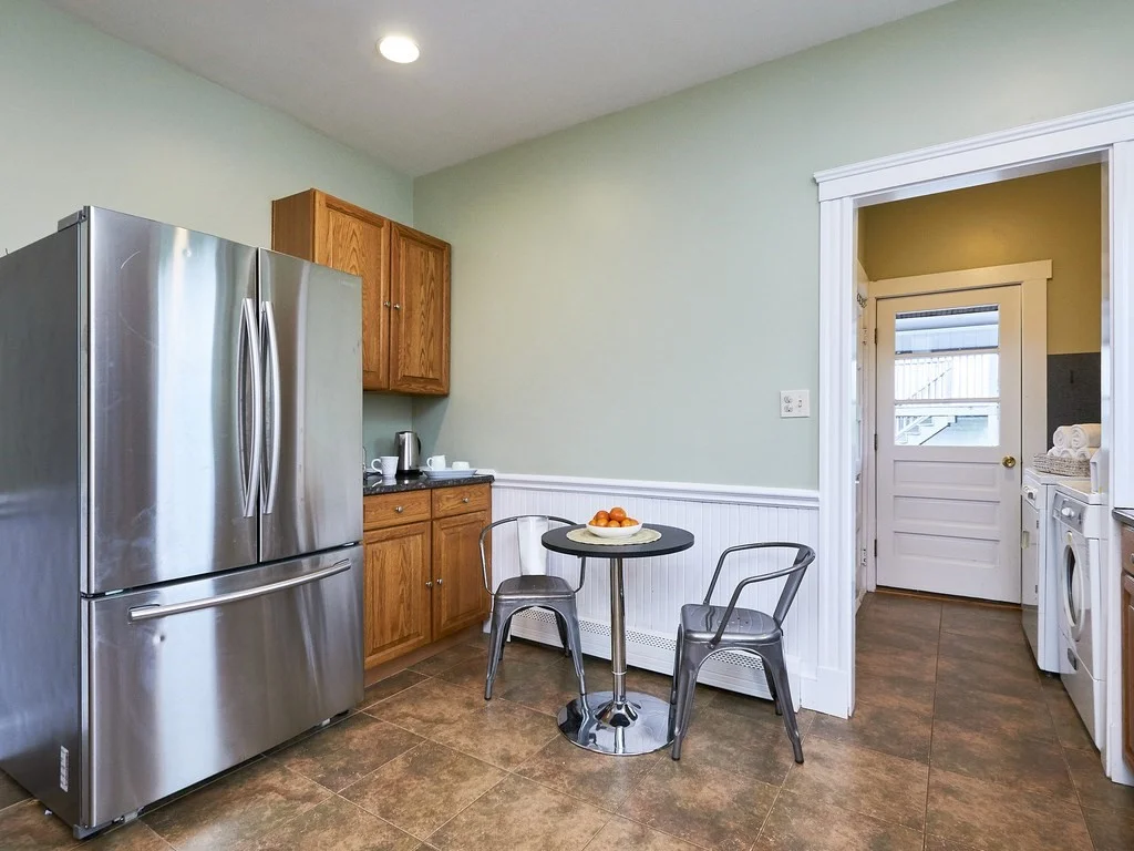 3 bed, 1 bath apartment for rent at 12 White Ave Unit 3, Chestnut Hill — photo 7 of 17