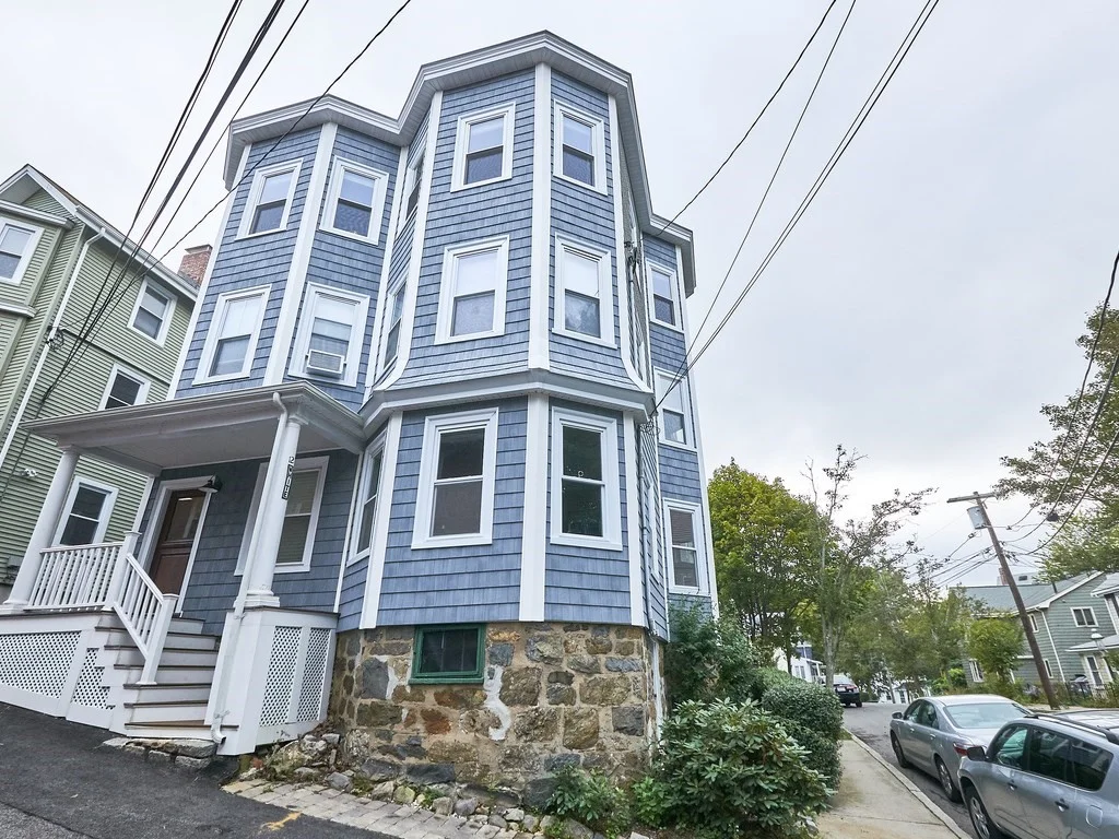 3 bed, 1 bath apartment for rent at 12 White Ave Unit 3, Chestnut Hill — photo 1 of 17