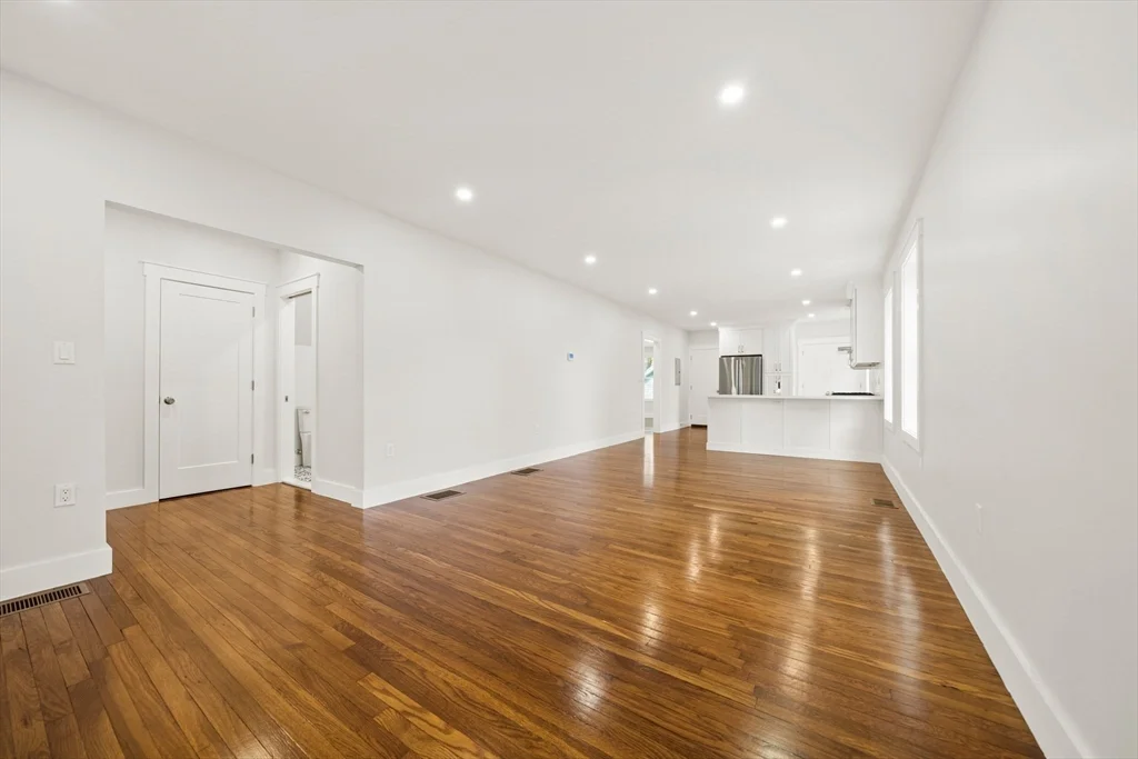 2 bed, 1 bath apartment for rent at 12 Whitford St Unit 12, Roslindale — photo 6 of 19