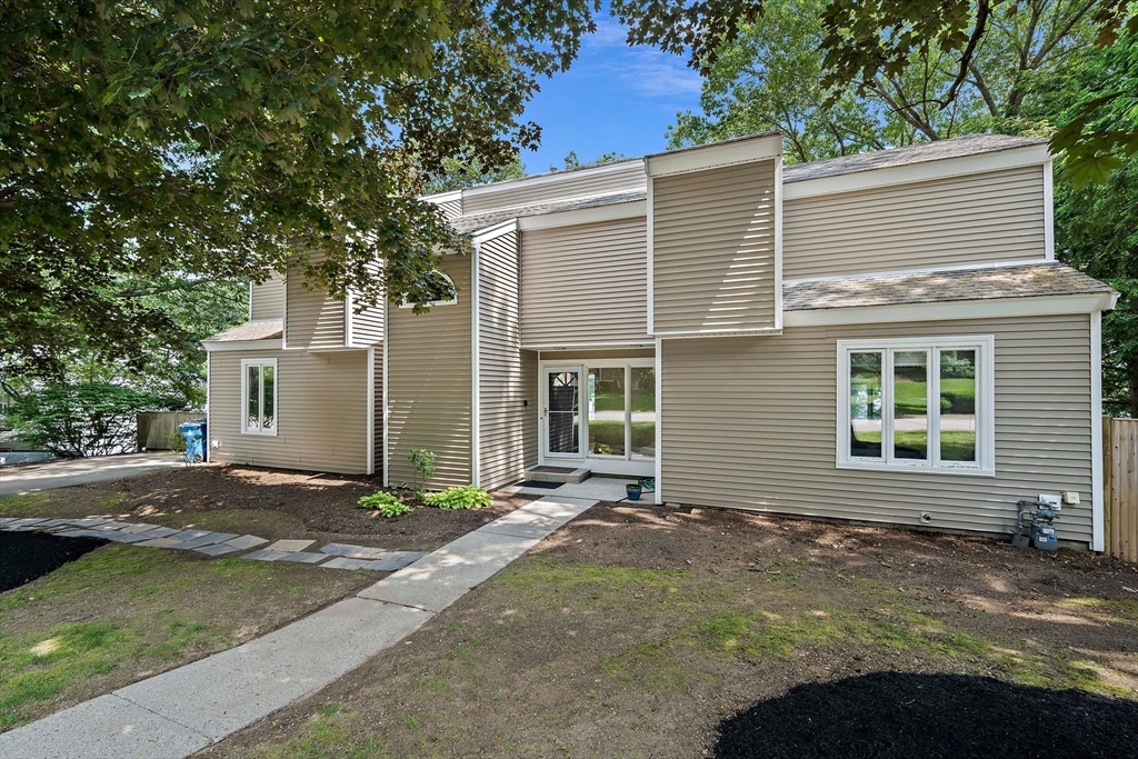4 bed, 3 bath apartment for rent at 12 Williams St Unit 1, Canton — photo 10 of 36