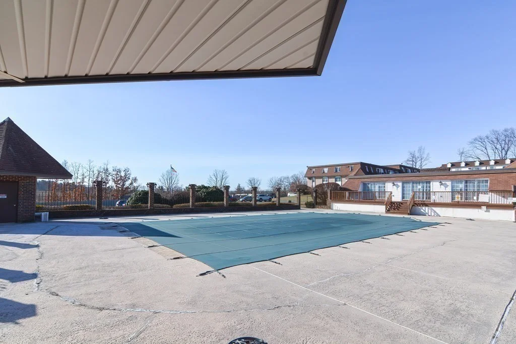 2 bed, 1 bath apartment for rent at 12 Williamsburg Ct Unit 13, Shrewsbury — photo 33 of 34