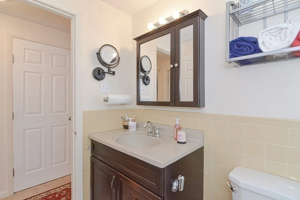 2 bed, 1 bath apartment for rent at 12 Williamsburg Ct Unit 13, Shrewsbury — photo 24 of 34