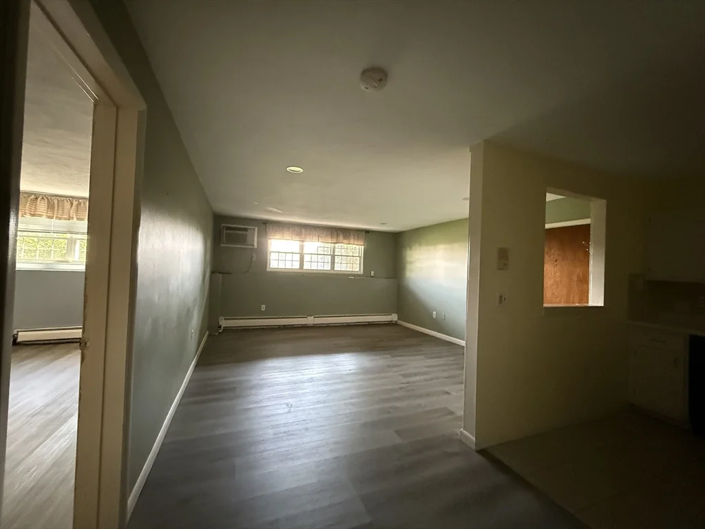 1 bed, 1 bath apartment for rent at 12 Williamsburg Ct Unit 2, Shrewsbury — photo 14 of 20