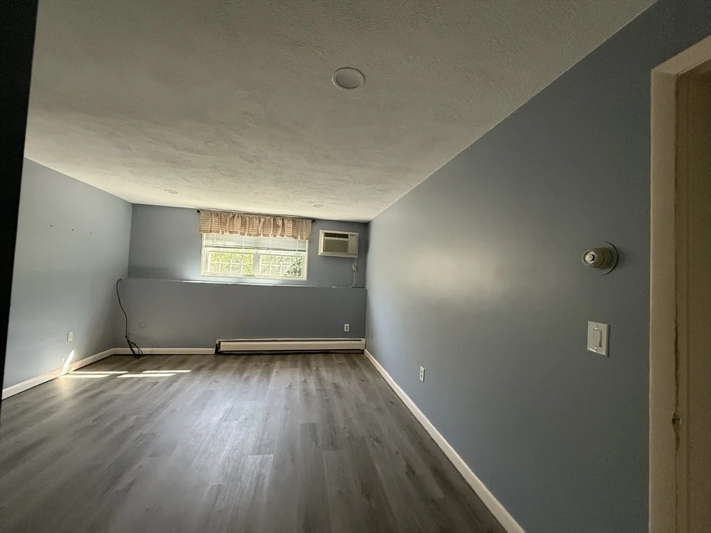 1 bed, 1 bath apartment for rent at 12 Williamsburg Ct Unit 2, Shrewsbury — photo 12 of 20